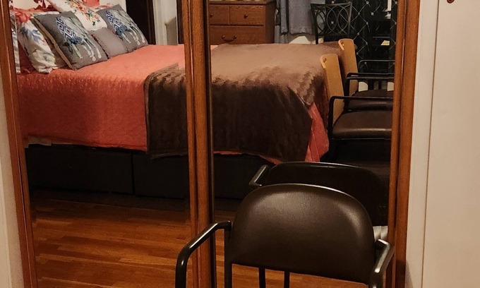 Kent Bed & Breakfast | nLarge Master Bedroom-320sq.ft. nQueen Bed-55" TVn"Private Bathroom Connected"