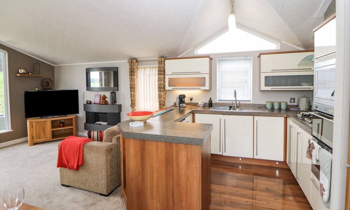 Cockermouth Cottage | NO.8 HILLCOTE LODGE, pet friendly in Aspatria