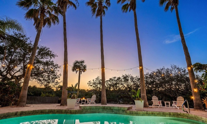 Painters Hill House | No Extra Fees! Heated Pool/Steps to Private Beach