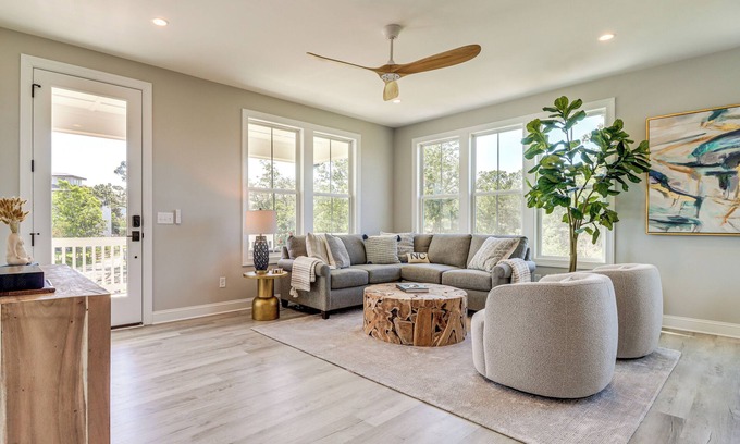 Myrtle Grove House | "No Regerts" a Modern and Spacious 5-bedroom home in Wilmington