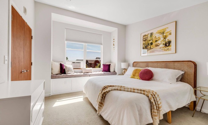 Boulder House | NoBo Townhome - Garden & Nearby Trails - Bright