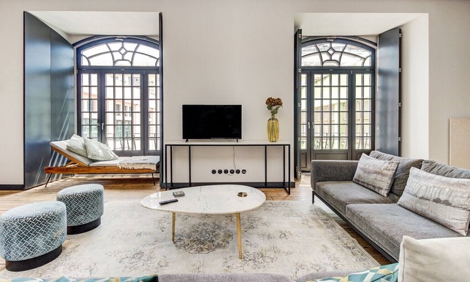 Sao Paulo Apartment | Nomad's Time Out Market Lisbon - 3BDR