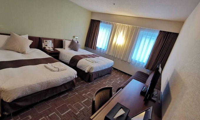 Minamisenba Hotel | Nonsmoking Deluxe Twin Multiple nights vs |/Osaka Ōsaka