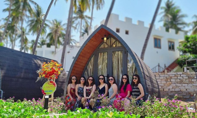 East Ham Tien Beach Ski Chalet | Nooi Homestay Living