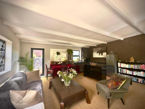 Kareeberg House | Noordhoek BodyWellness