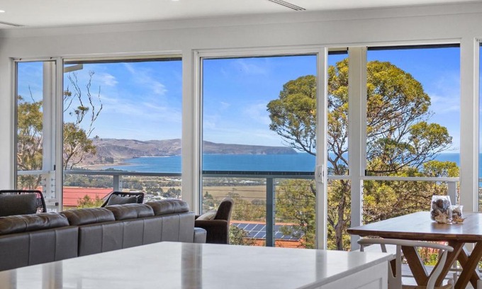 Normanville House | Norman Views - 20 Panorama Crescent