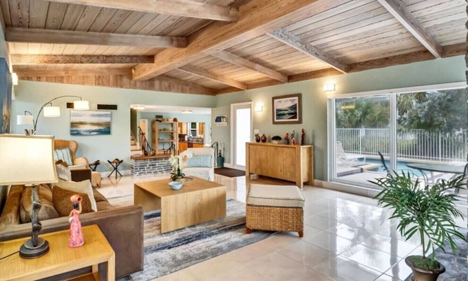 Lauderdale Beach House | North Beach Retreat - pool, park & ocean