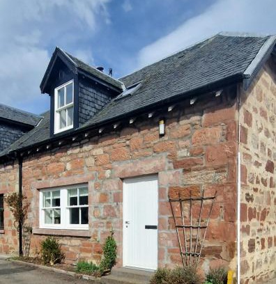 Avoch House | North Coast Property - Avoch Beach House - Luxury house with sea views