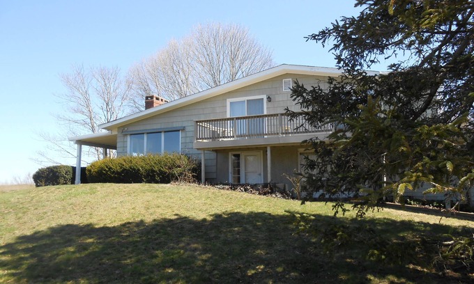 North Falmouth House | North Falmouth Waterfront w/Privacy