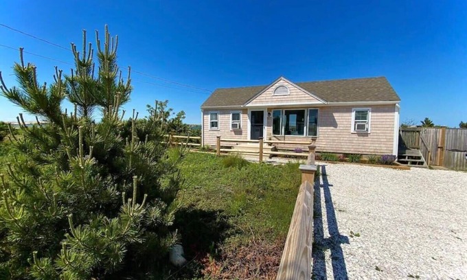 North Truro House | North Truro Pet-friendly home, near Secluded Beach