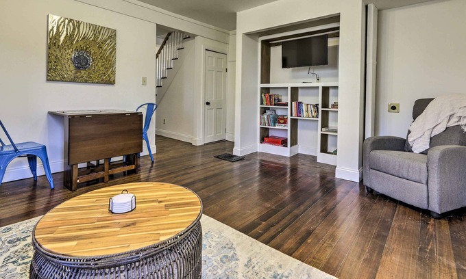 Northampton House | Northampton Townhome w/ Grill < 1 Mi to Dtwn