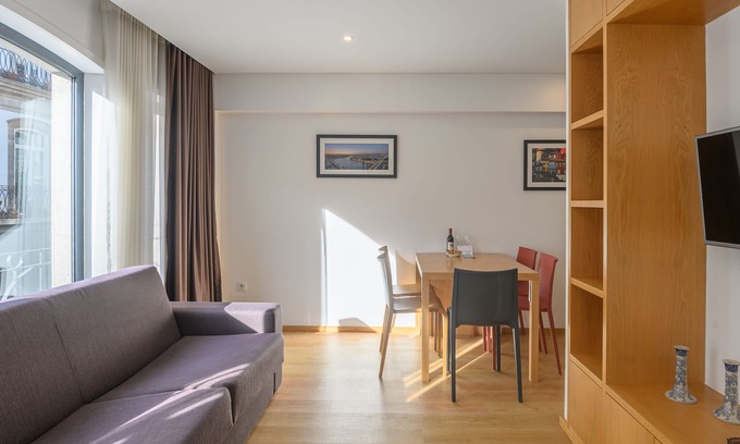 Centro / Baixa House | Northern Star - Building in Porto Downtown (with Garden and Terraces)