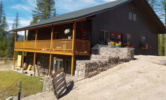 Condon House | Northwest Paradise Among the Montana Rockies