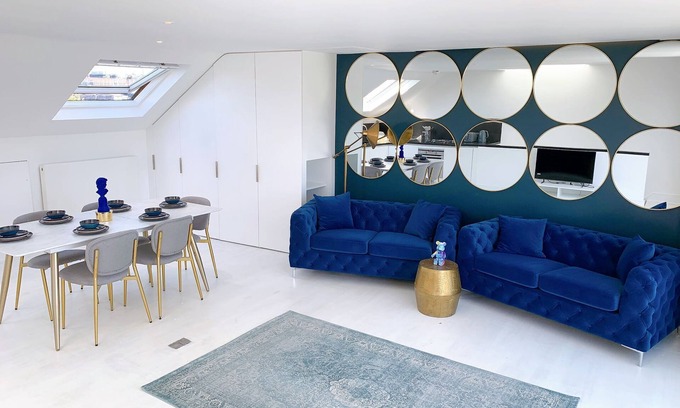 Norland Apartment | Nottinghill family-size penthouse, with amazing terrace views & alfresco dining.