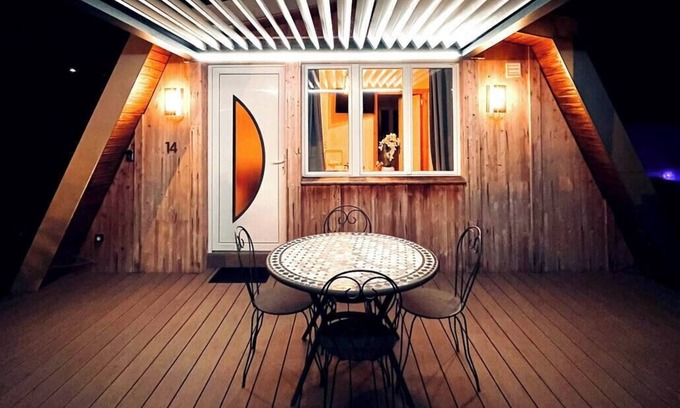 Metabief House | Nouveau chalet romantique à la montagne avec jacuzzi et sauna privatif