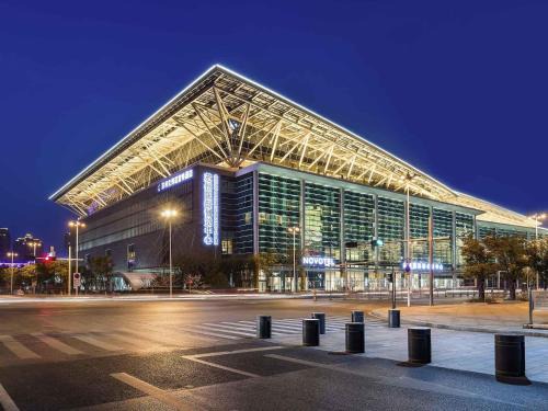 Wuzhong Hotel | NOVOTEL Jinji Lake Suzhou SIP