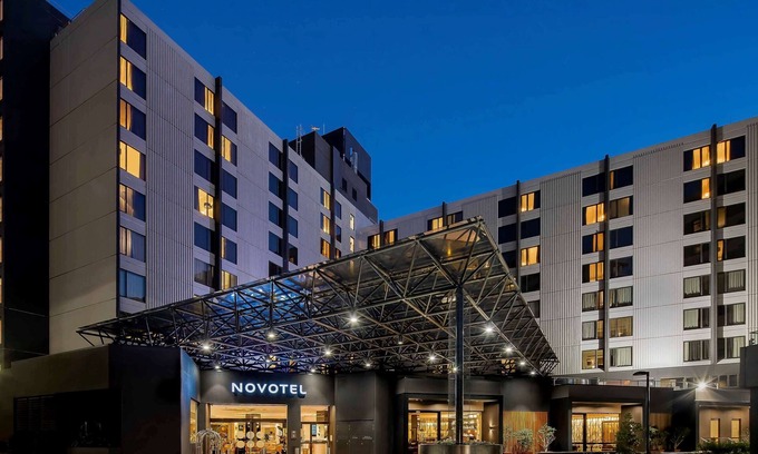 Wolli Creek Hotel | Novotel Sydney International Airport Hotel