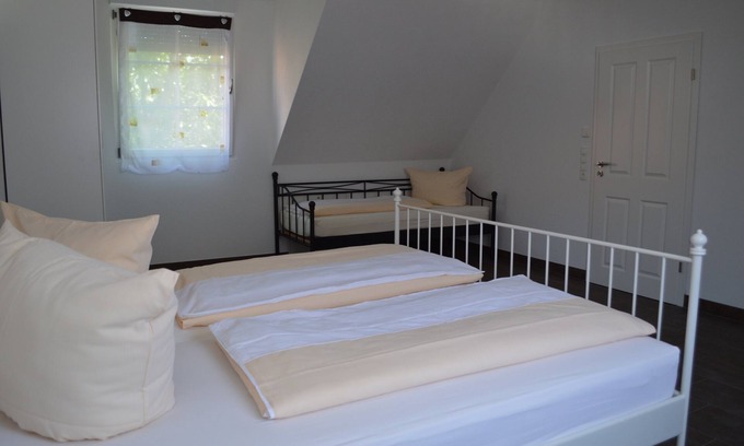 Rust Apartment | Nr.7 Deluxe Apartement mit max. 4 Schlafzimmern und max. 2 Badezimmern (10-16 Erwachsene)