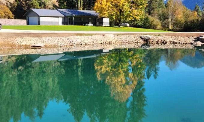 Superior House | nStreamside Reflections-Quiet Home-Private Pond- Superior, MT