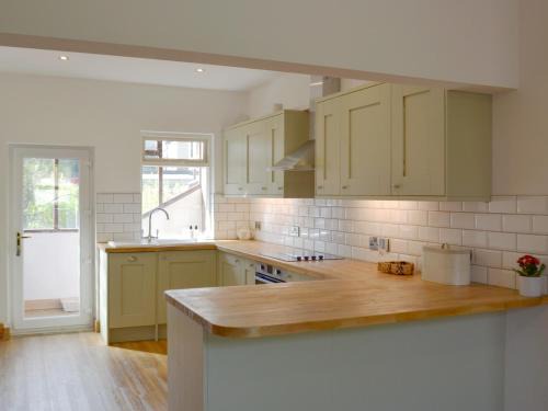 Matlock House | Number 10