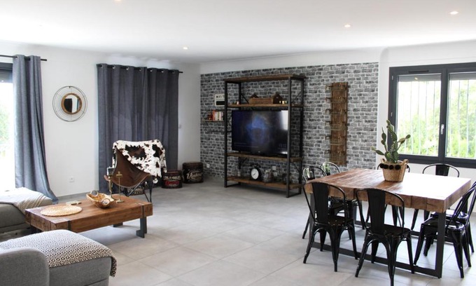 Maraussan Apartment | Numero 52