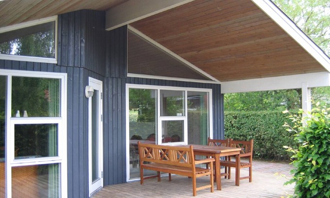 Nykobing Mors House | Nykøbing. 80 m2 Lovely holiday house. Just 70 m. to the beach.