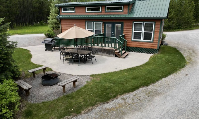 West Glacier Cabin | Oak Cabin West Glacier