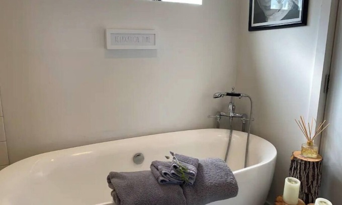 Temecula House | Oak Grove Loft near Temecula Wine Country