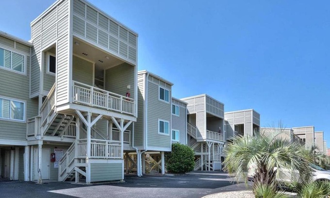 Caswell Beach House | Oak Island Beach Villa 107- Stars & Seas