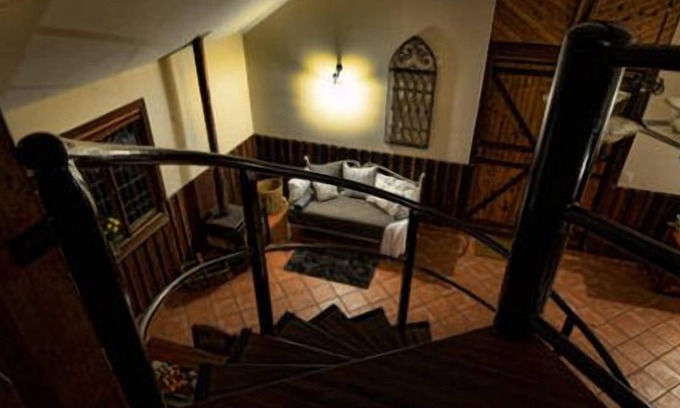 Bridgetown Cottage | Oak Tree Barn - Quiet Luxury Getaway