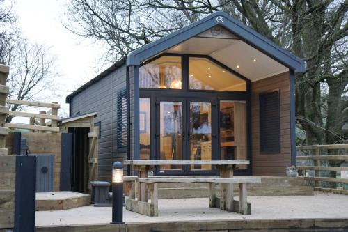 Rhayader House | Oak Tree View
