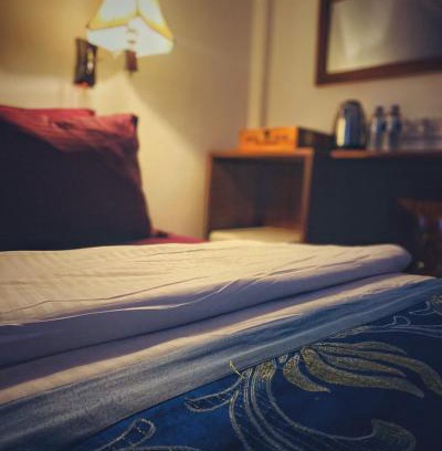 Primrose Hotel | Oak Wood Residency Kandy