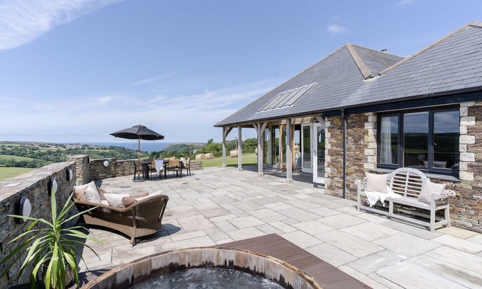 Saint Gennys House | Oakfield - a price managed that sleeps 6 guests in 3 bedrooms
