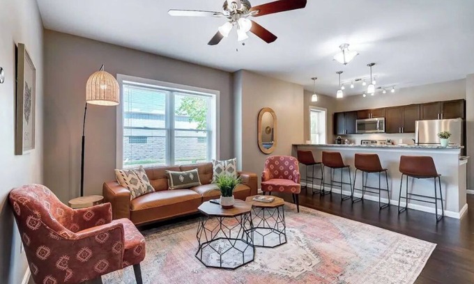 Oakley Condo | Oakley Square Sleeps 5-Fully Remodeled-Walkable