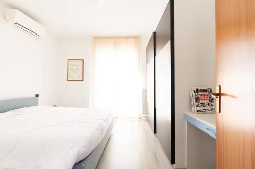 Cesate Apartment | OASI TRILOCALE DOPPI SERVIZI- Rho Fiera - Milano Como Lago Malpensa