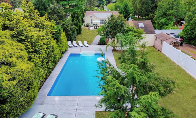 Brick House | Oasis at the Jersey Shore! 4 Bedrooms, Pool, Pickleball Court, Pool House & More