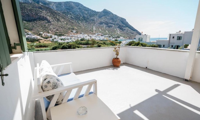 Kamares House | Oasis