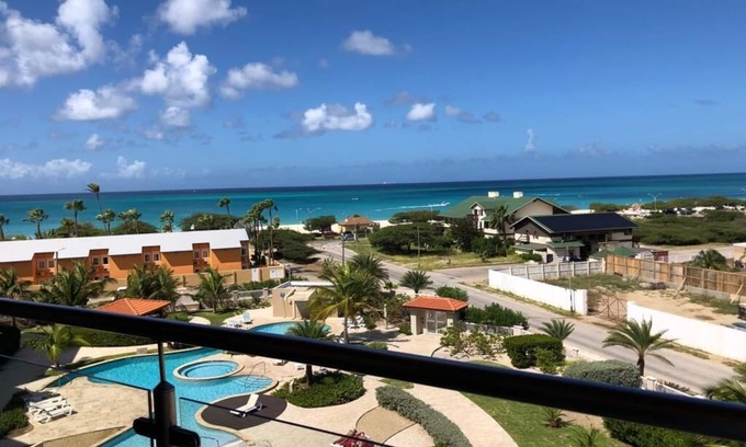 Aruba Condo | OASIS-MAJESTIC TOP FLOOR OCEAN VIEW CONDO