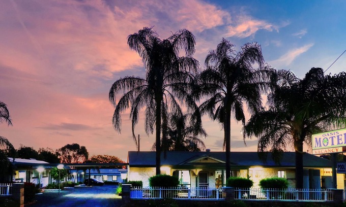 Peak Hill Hotel | Oasis Motel Peak Hill