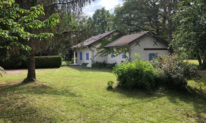 Morlac House | Oasis of Calm: Charming and Peaceful Country House with Children's Games