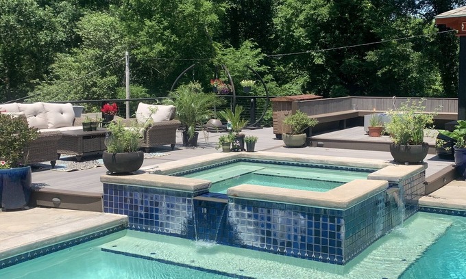 Marshall House | OASIS Retreat, Corporate Stays, Trial Lawyers, Large Family Gatherings