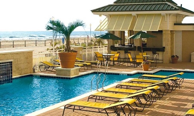 Northeast Virginia Beach Resort | Ocean Beach Club and Oceanaire is the nicest resort in Virginia Beach - 4 stars