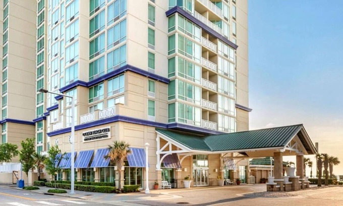 Virginia Beach Resort | Ocean Beach Club - 1 bedroom Hotel near Virginia Beach Boardwalk