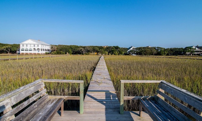 Pawleys Island House | Ocean Breezes Historic Home with Creek Dock