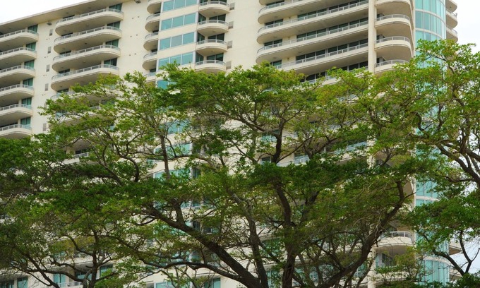 Biloxi Condo | Ocean Club 906 Grand