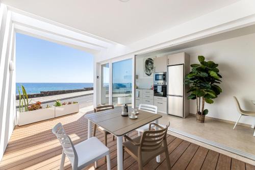 Arrieta Apartment | Ocean Confort PB by Escape Home