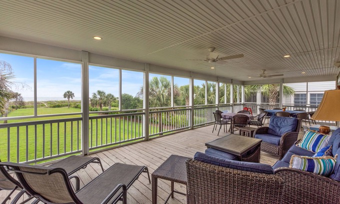 Isle of Palms House | Ocean Front 6 Bedrooms