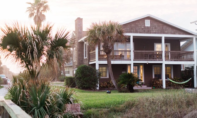 Neptune Beach House | Ocean Front Beach Cottage