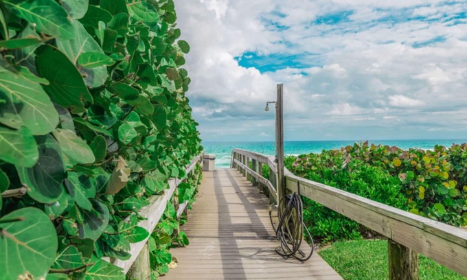 Hutchinson Island South Resort | Ocean Front Two Bedroom Condo, Florida 3454281