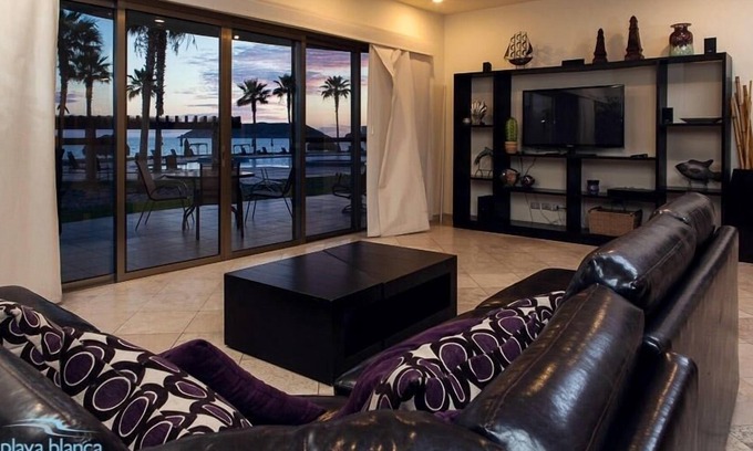 San Carlos Condo | Ocean level Condo in beautiful family resort - Playa Blanca by RedAwning